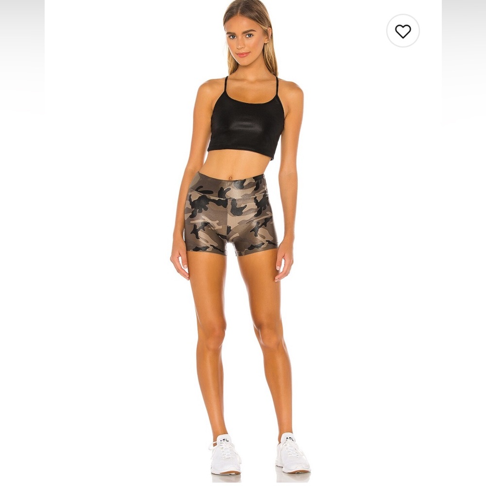 Hot High Rise Infinity Shorts in Camo